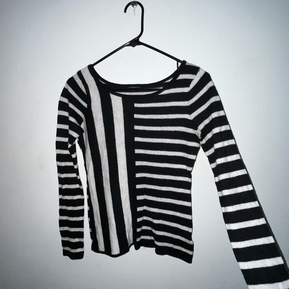 STRIPE LONGSLEEVE TOP